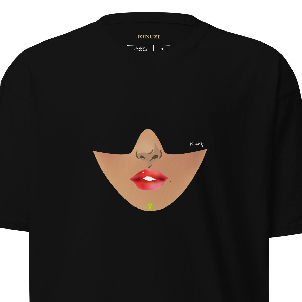 Carnelian lipstick tee